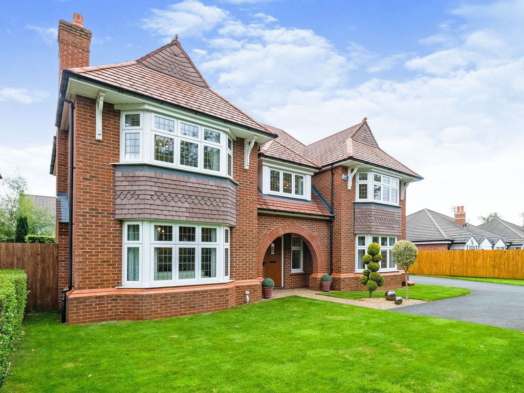 5 bed detached house for sale in Lunts Heath Road, Widnes WA8 Zoopla