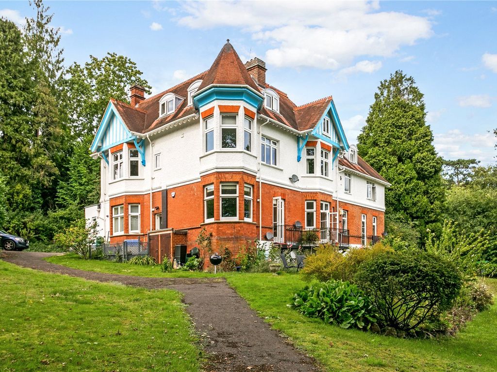 3 bed flat for sale in Henley Road, Marlow, Buckinghamshire SL7, £