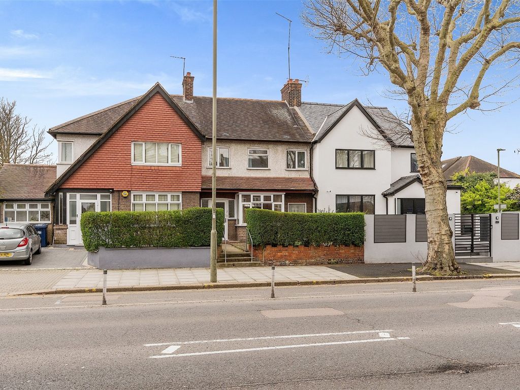 3 bed terraced house for sale in High Road, London N2 Zoopla
