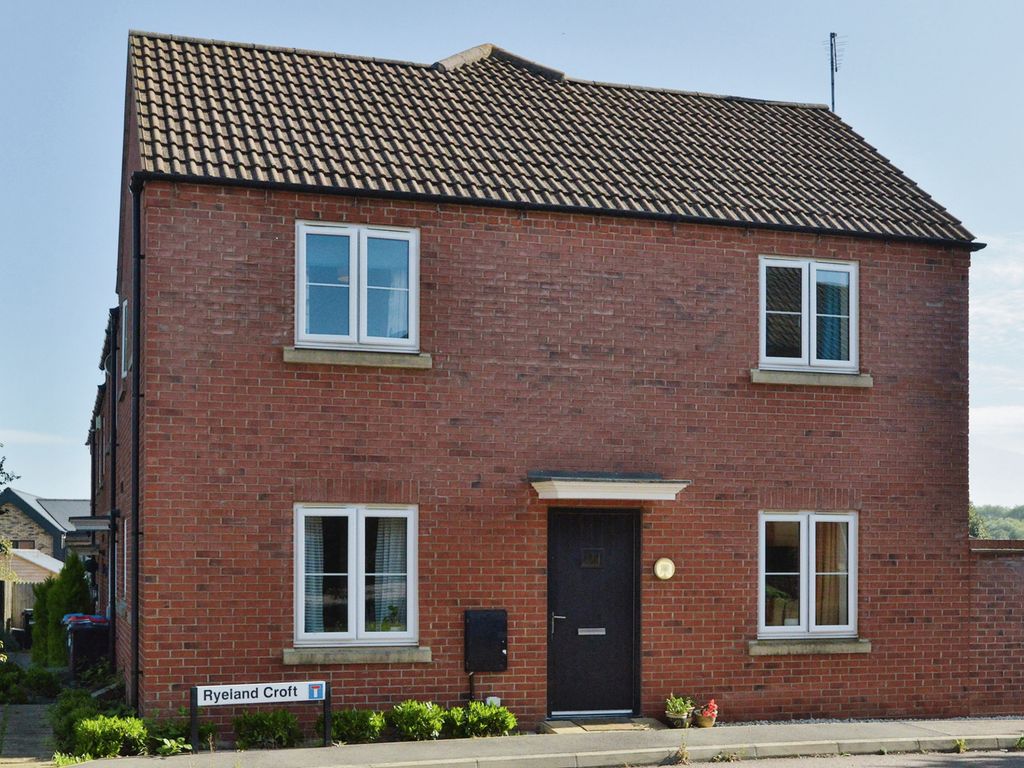 2 bed end terrace house for sale in Ryeland Croft, Milton Keynes MK14