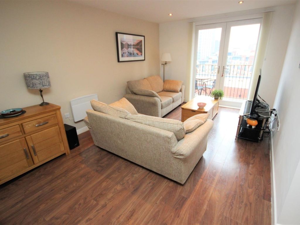 3 bed flat to rent in Sillavan Way, Salford M3 Zoopla
