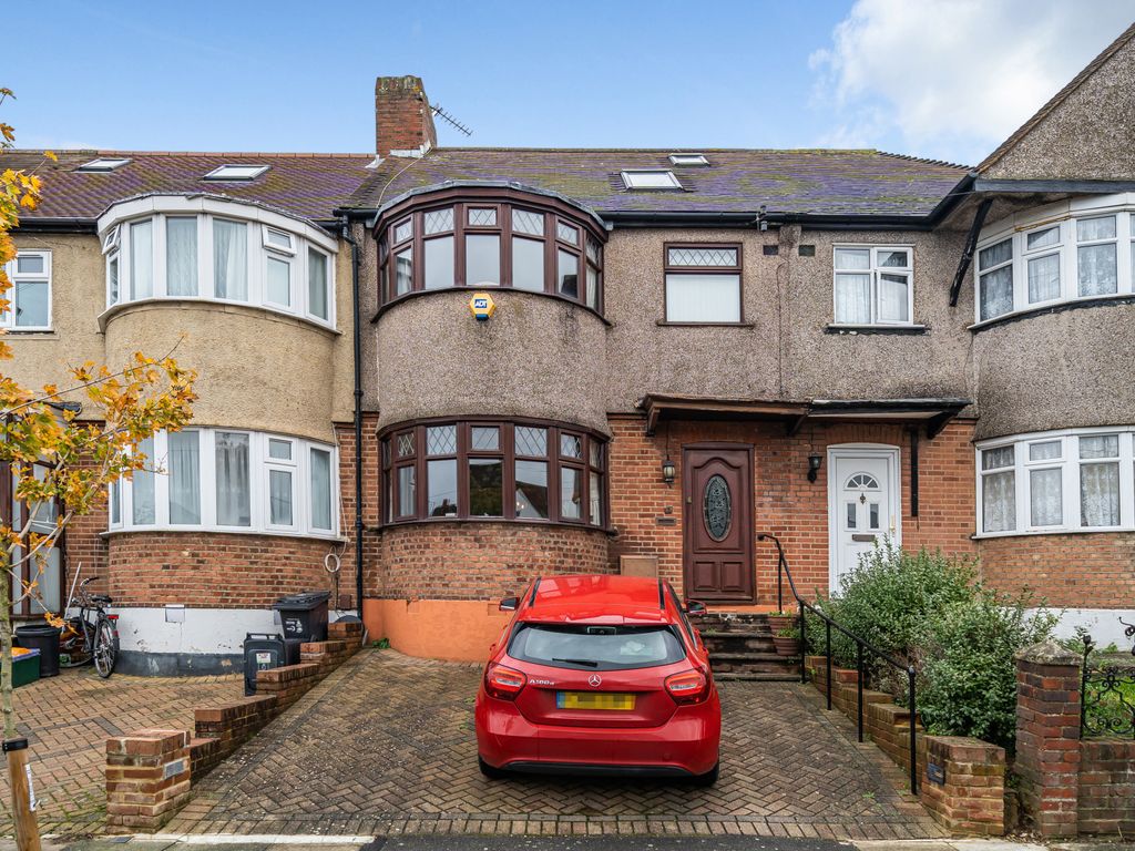 4 bed terraced house for sale in Rougemont Avenue, Morden SM4, £650,000