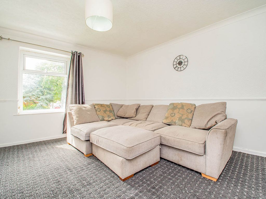 1 bed flat to rent in Young Street, Radcliffe, Manchester, Greater