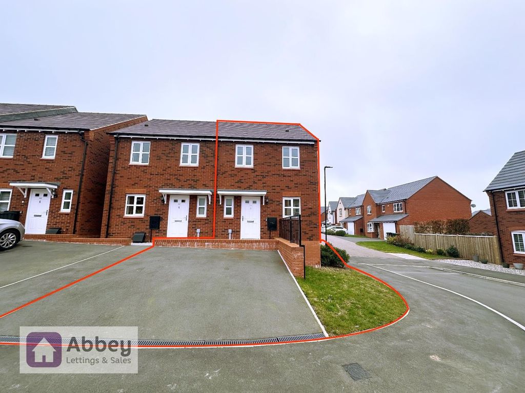 2 bed semidetached house for sale in Wainwright Drive, Woodville