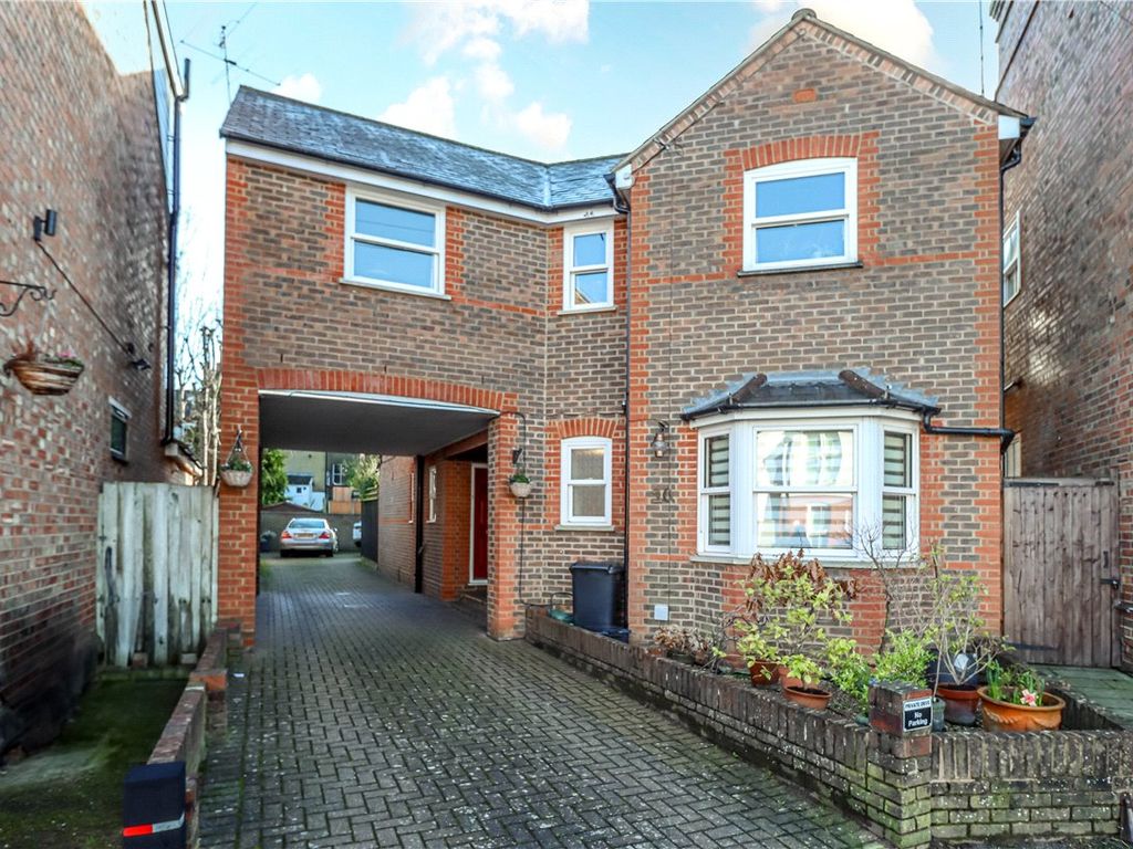 3 bed semidetached house for sale in Ladysmith Road, St. Albans