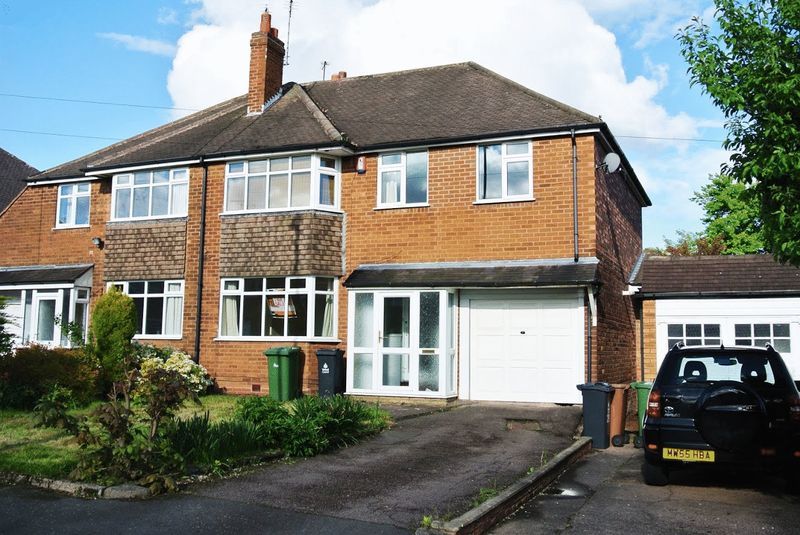 4 bed semidetached house to rent in Canberra Road, Walsall WS5 Zoopla