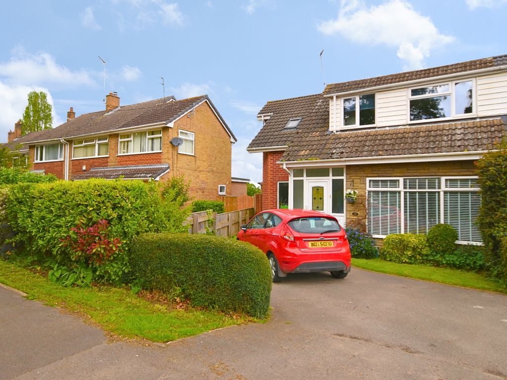 4 bed semidetached house for sale in Park Lane, Cottingham, East