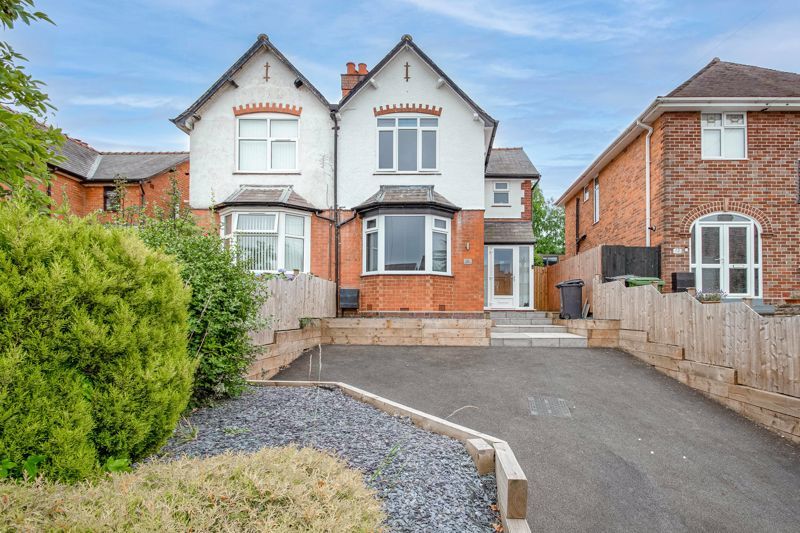 3 bed semidetached house for sale in Bromsgrove Road, Batchley