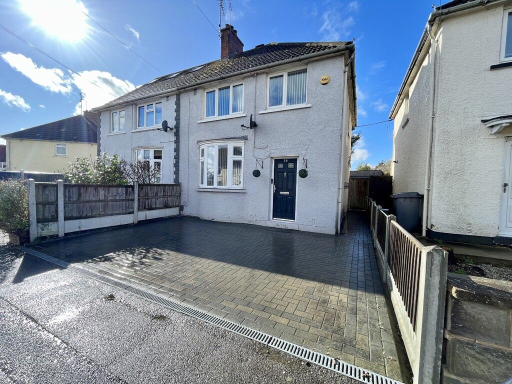 3 bed semidetached house to rent in Springfield Park Lane, Chelmsford