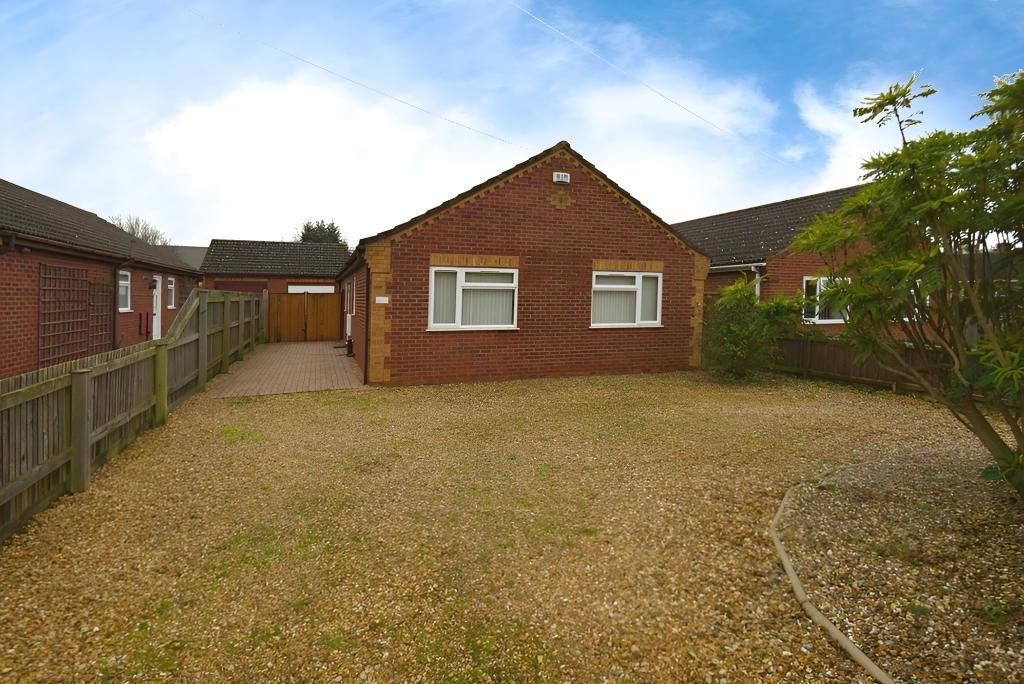 3 bed detached bungalow for sale in Leverington Common, Leverington