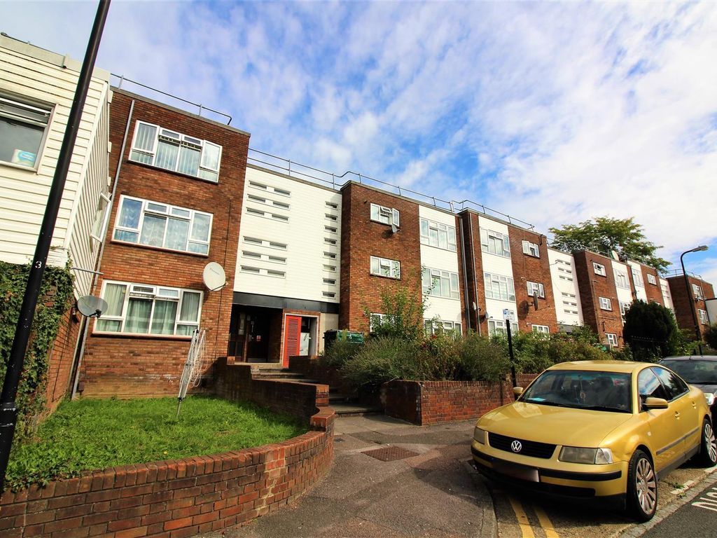 Radbourne Crescent, London E17  