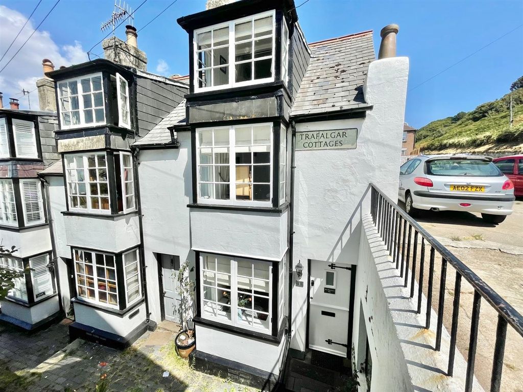 2 bed end terrace house for sale in Tackleway, Old Town, Hastings TN34