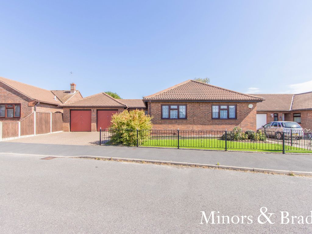 3 bed detached bungalow for sale in Fairisle Drive, CaisterOnSea