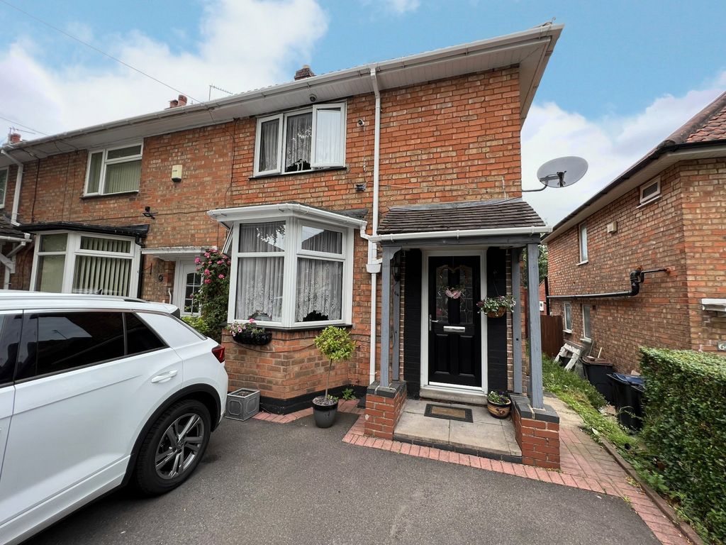 3 bed semidetached house for sale in Hollyhock Road, Hall Green