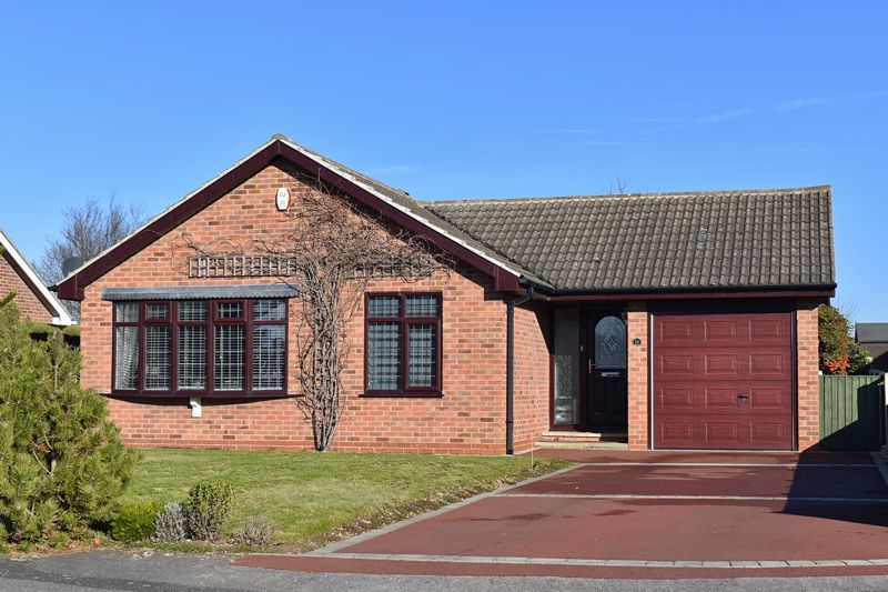 3 bed detached bungalow for sale in Branston Close, Winthorpe, Newark