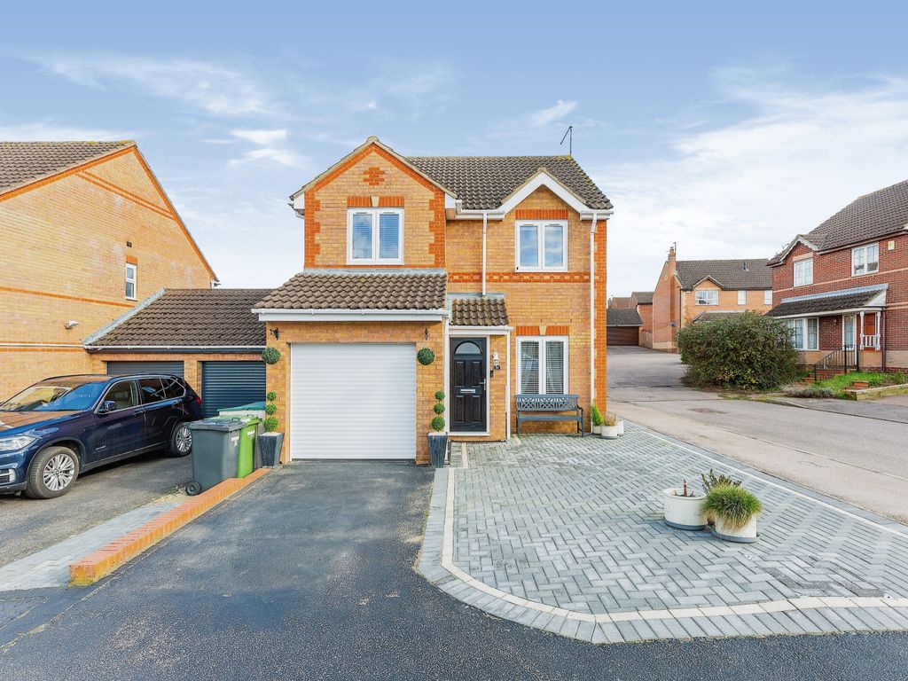 3 bed detached house for sale in Stourton Close, Wellingborough NN8 Zoopla
