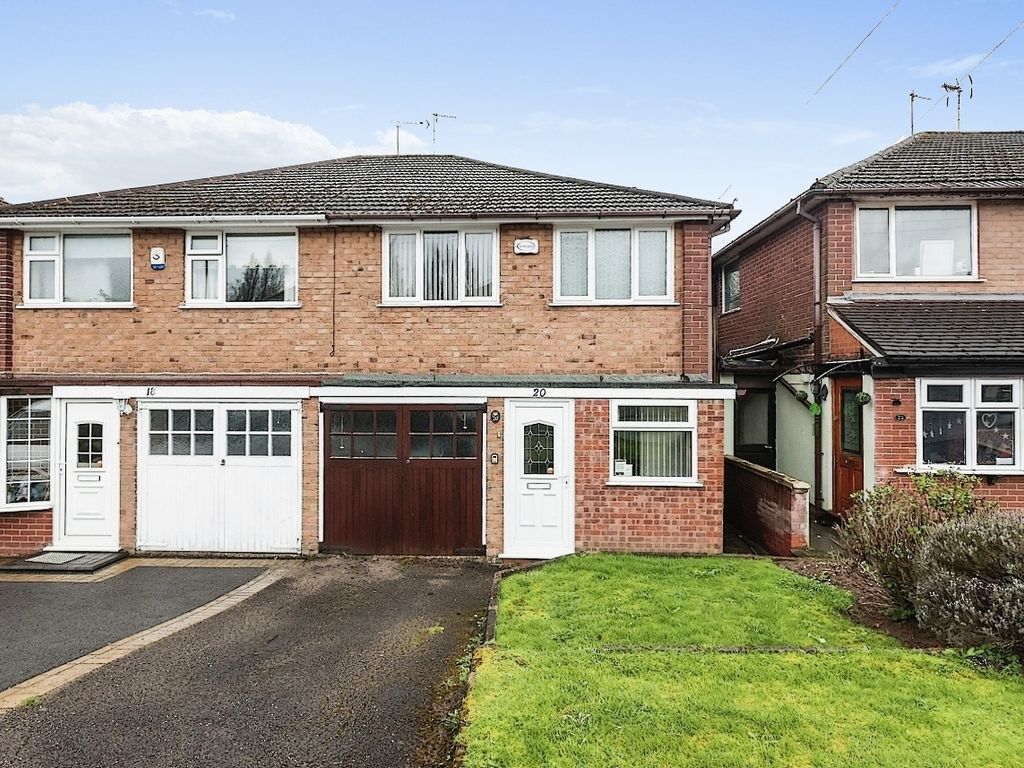 3 bed detached house for sale in Spinney Close, Birmingham B31 Zoopla