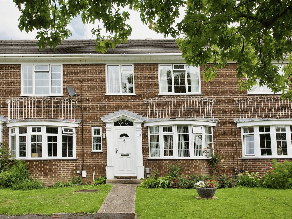 3 bed terraced house for sale in Crescent Gardens, Crescent Road, Fareham PO16 Zoopla