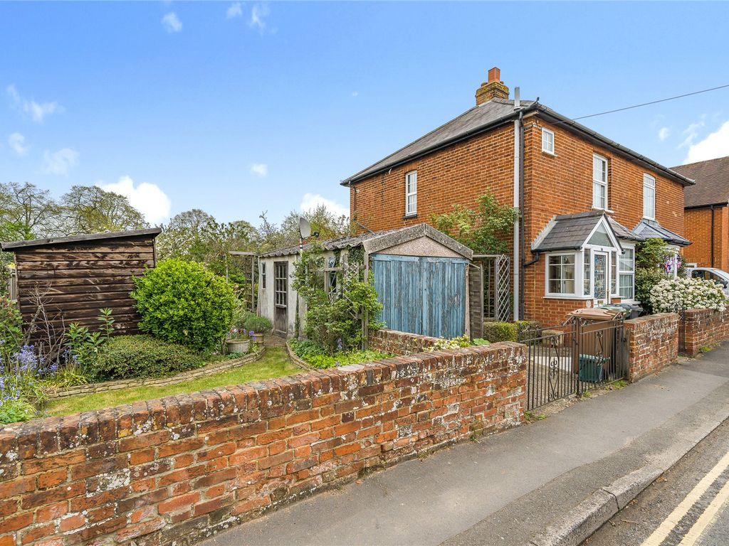 3 bed semidetached house for sale in Ripley, Surrey GU23 Zoopla