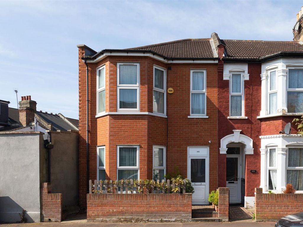 Ruskin Avenue, London E12  