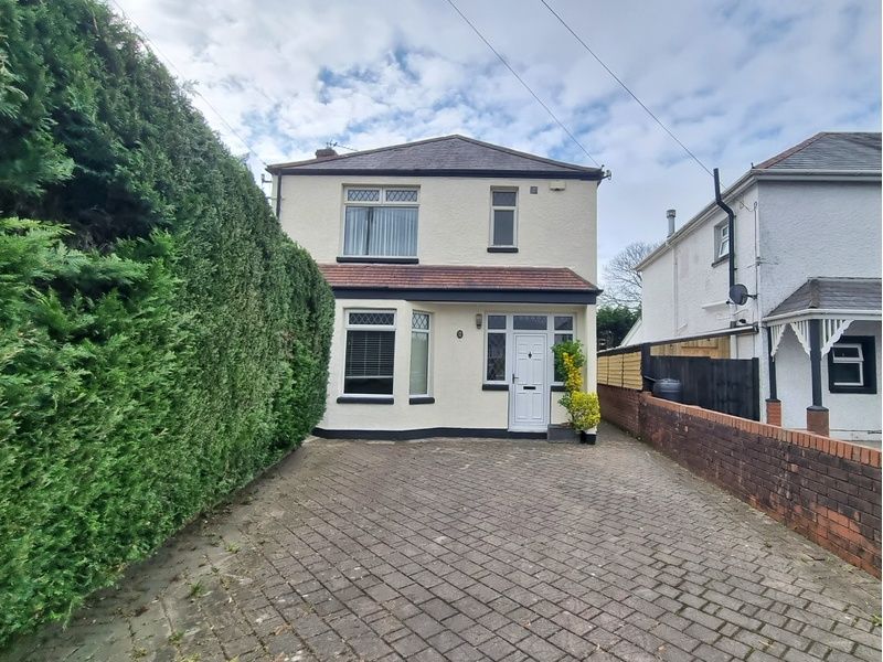 3 bed detached house for sale in Ty Wern Road, Heath, Cardiff CF14, £