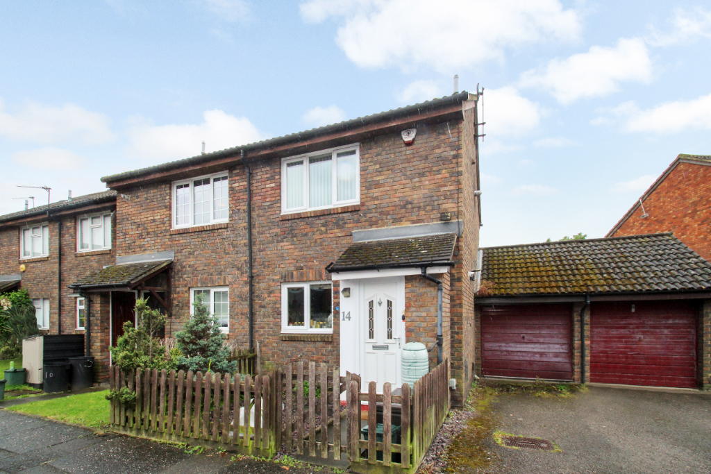 2 bed end terrace house for sale in Aldenham Drive, Uxbridge UB8, £425,000 Zoopla