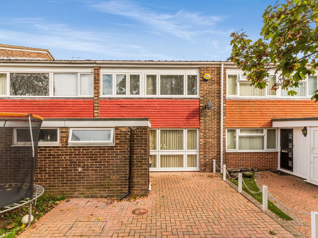 3 bed terraced house for sale in Woodpecker Mount, Pixton Way, Croydon