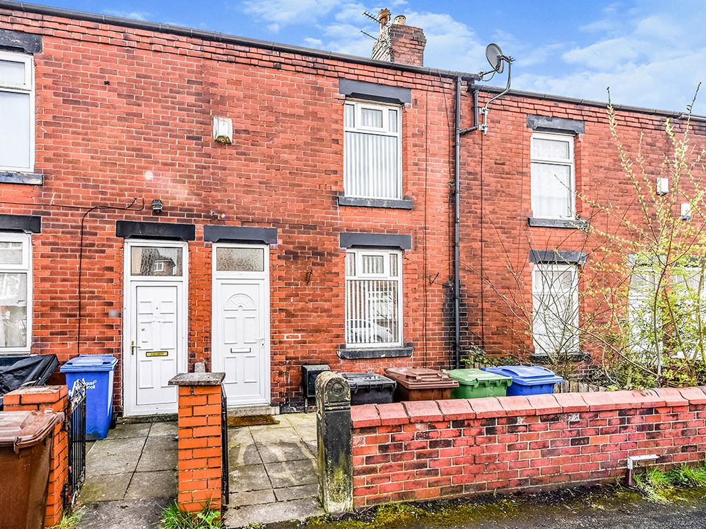 2 bed terraced house to rent in Thicknesse Avenue, Beech Hill, Wigan