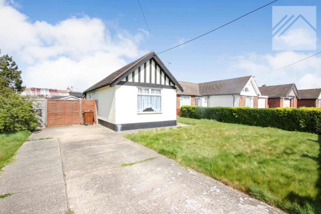 3 bed bungalow for sale in Essex Close, Canvey Island SS8 Zoopla
