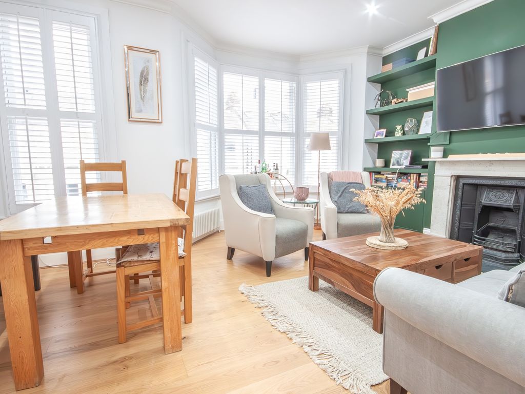 3 bed flat for sale in Burrows Road, Kensal Rise NW10, £799,999 Zoopla