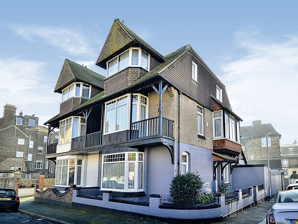 6 bed semidetached house for sale in Truro Road, Ramsgate CT11 Zoopla