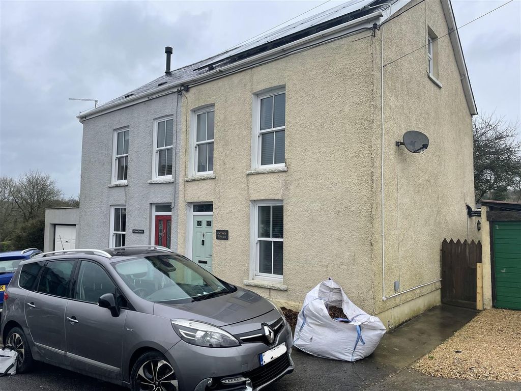 4 bed semidetached house for sale in Derwydd Road, Llandybie