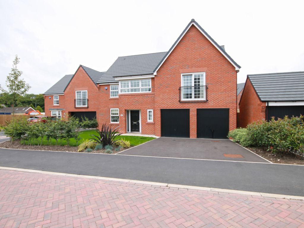 6 bed detached house to rent in Kielder Gardens, Leyland PR25, £2,100