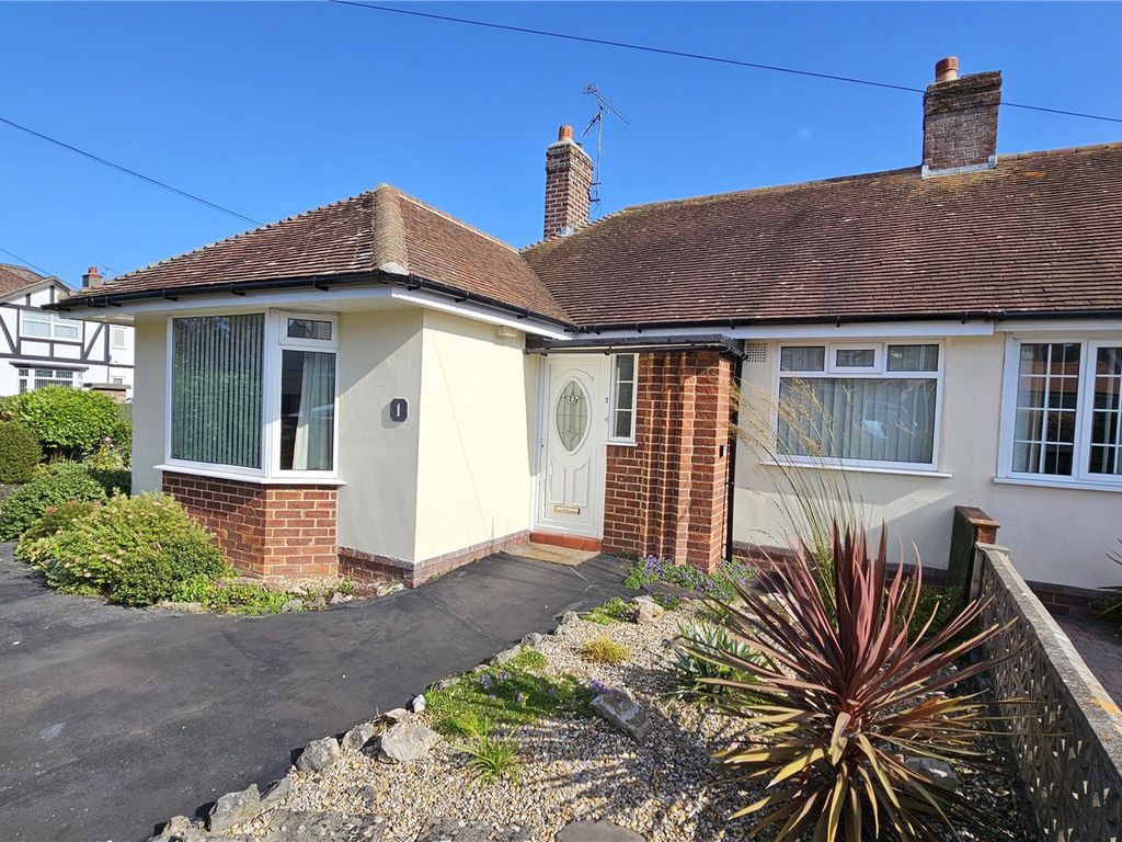 2 bed bungalow for sale in Hall Road, Penrhyn Bay, Llandudno, Conwy