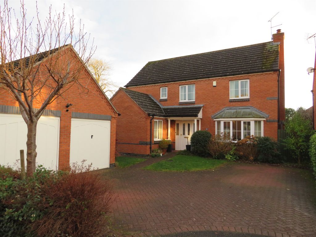 4 bed detached house for sale in Marquis Gardens, Retford DN22, £