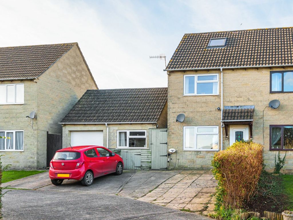 3 bed semidetached house for sale in Colliers Wood, Nailsworth GL6, £