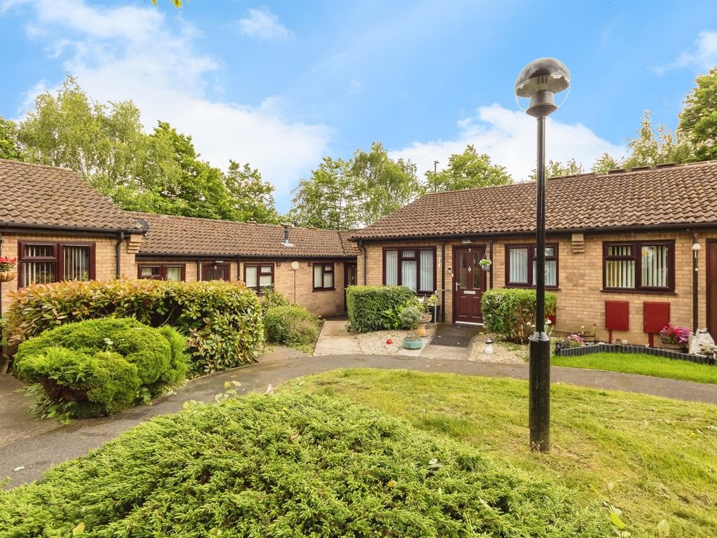 2 bed terraced bungalow for sale in Jasmine Close, Strelley, Nottingham NG8, £120,000 Zoopla