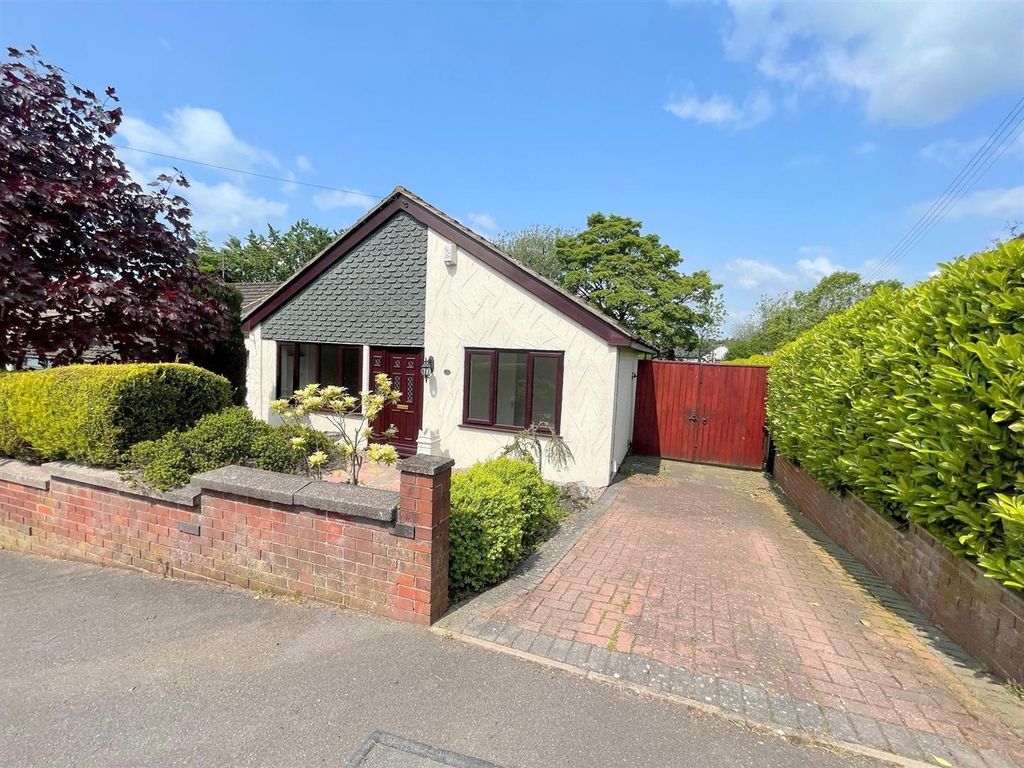 2 bed detached bungalow for sale in Moss Park Avenue, Werrington, Stoke