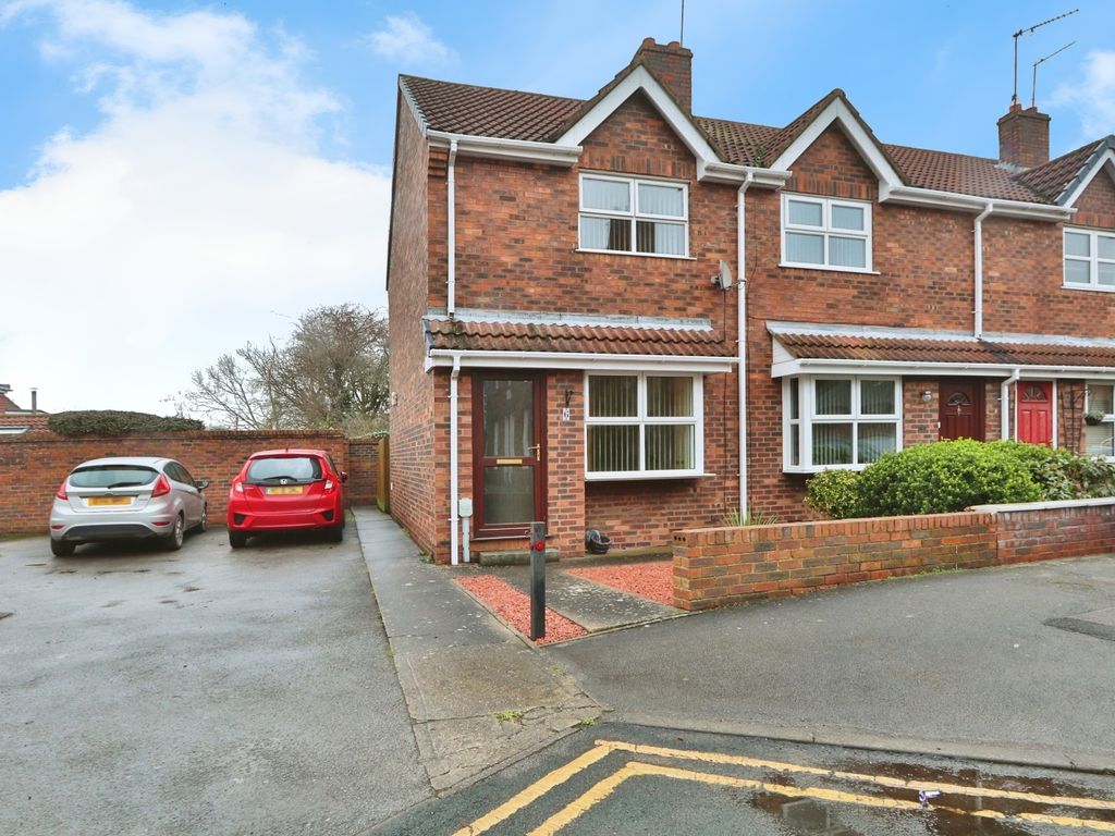 2 bed end terrace house for sale in Wayfbain Lane, Hedon, Hull HU12, £