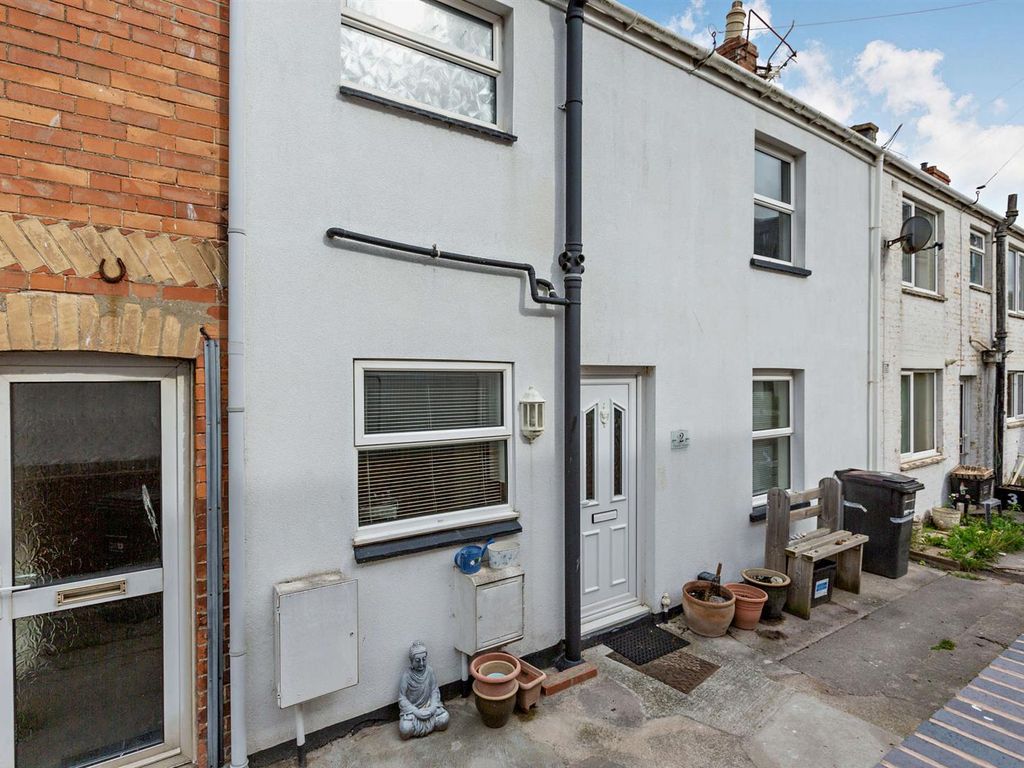 1 bed terraced house for sale in Victoria Street, BurnhamOnSea TA8