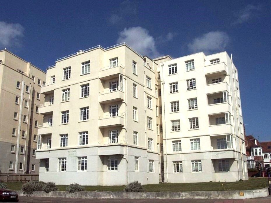 2 bed flat to rent in Bedford Avenue, BexhillOnSea TN40 Zoopla