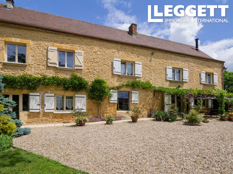 5 bed villa for sale in SaintCyprien, Dordogne, NouvelleAquitaine, £