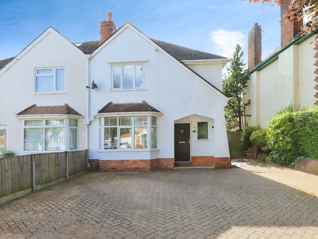 3 bed semidetached house for sale in Oakfield Road, Kidderminster, Worcestershire DY11, £