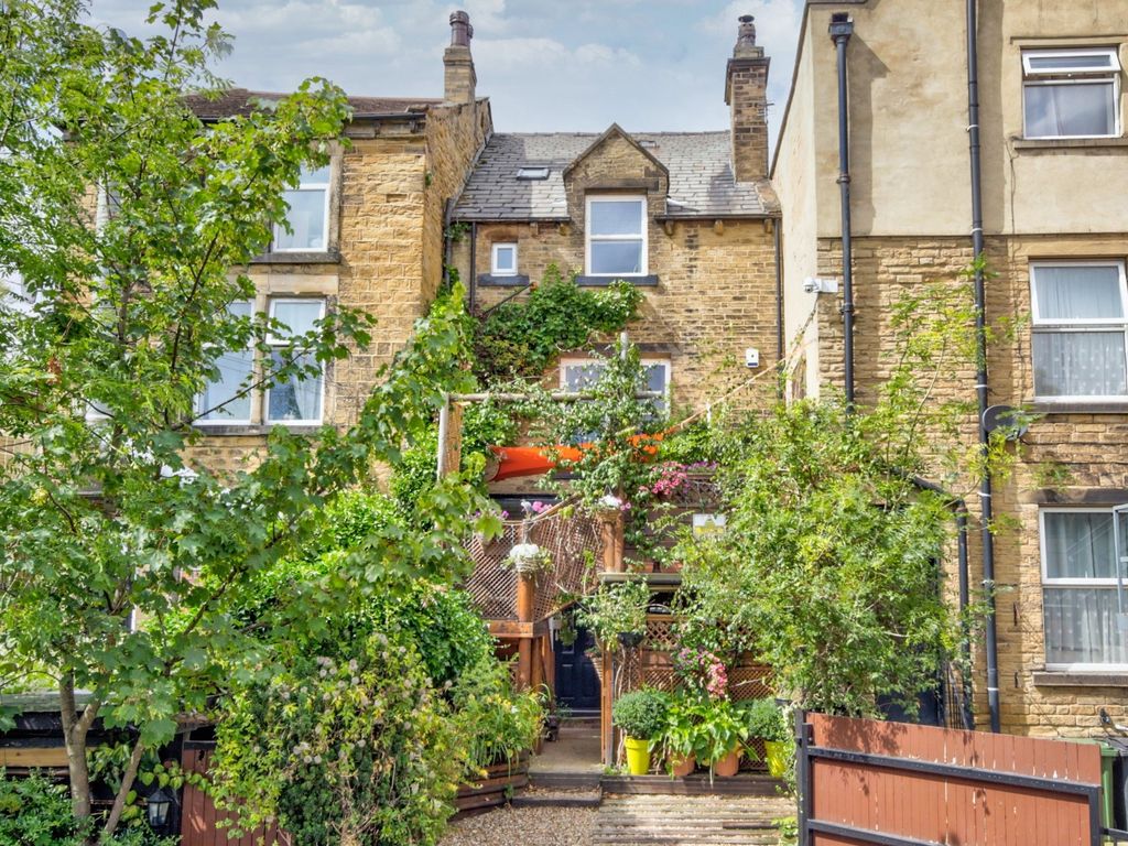 3 bed detached house for sale in Lowtown, Pudsey, West Yorkshire LS28