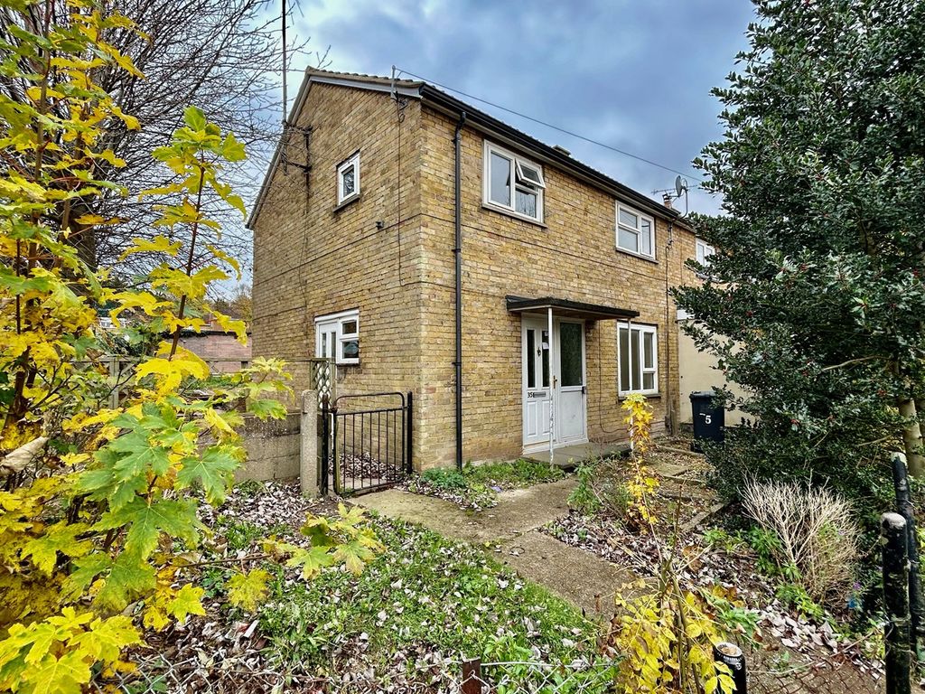 3 bed property for sale in Newman Avenue, Royston SG8, £275,000 Zoopla