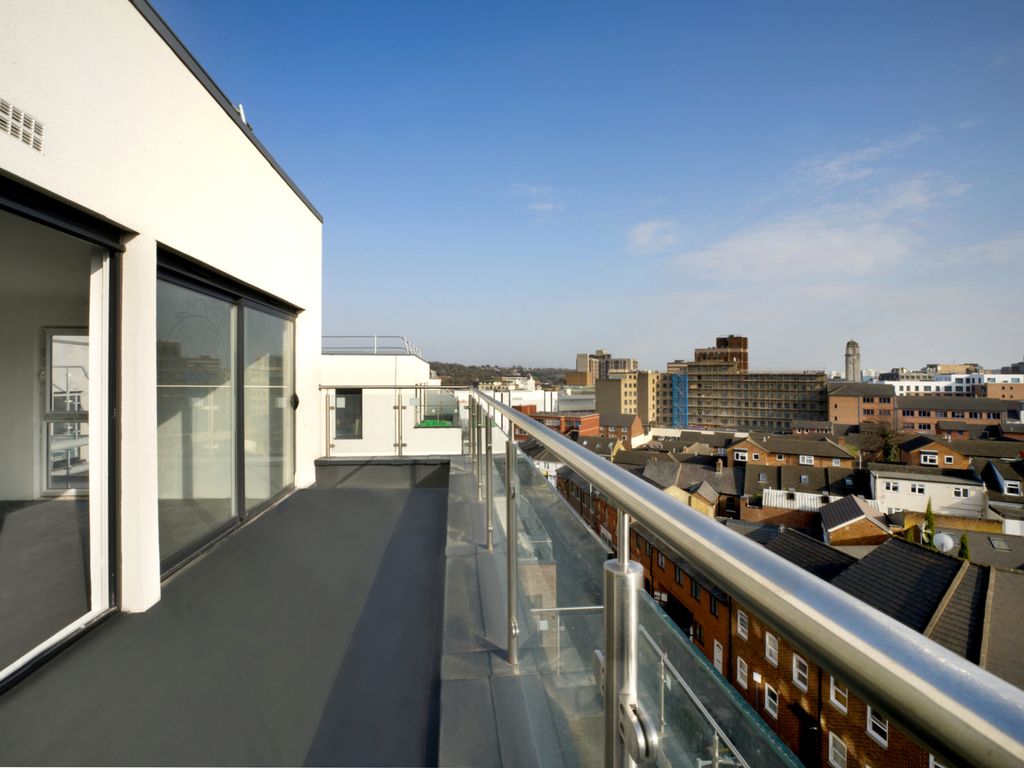 Collingdon Street, Luton LU1  