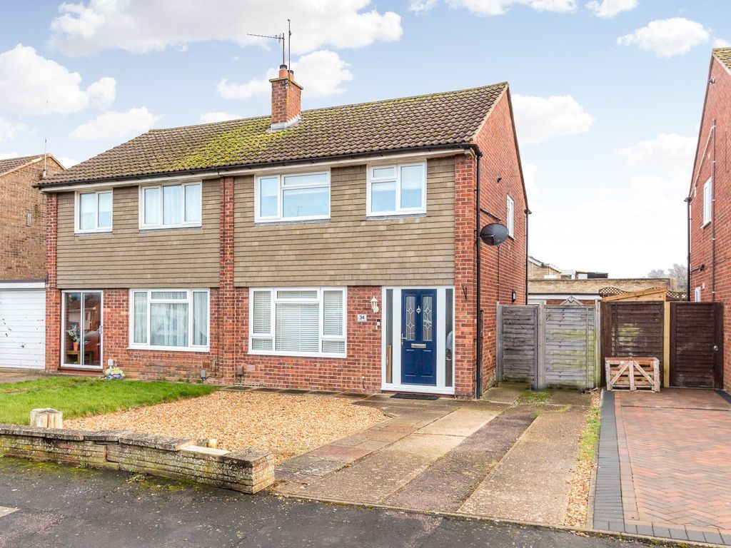 3 bed semidetached house for sale in Balham Close, Rushden NN10 Zoopla