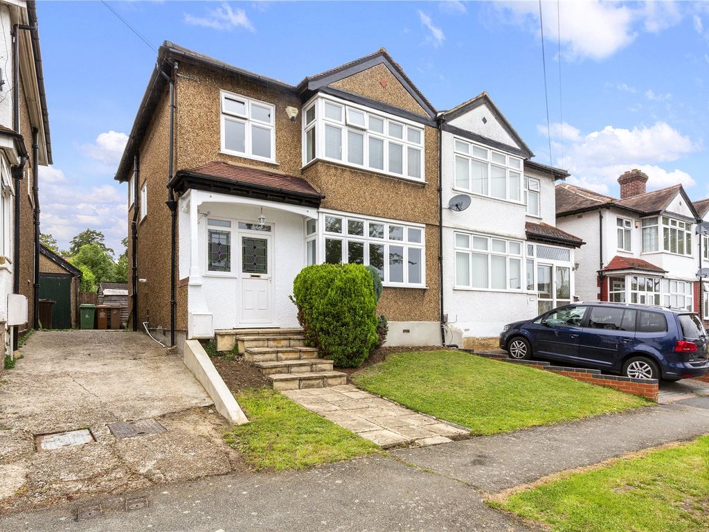 3 bed semidetached house for sale in Royston Avenue, Wallington SM6, £