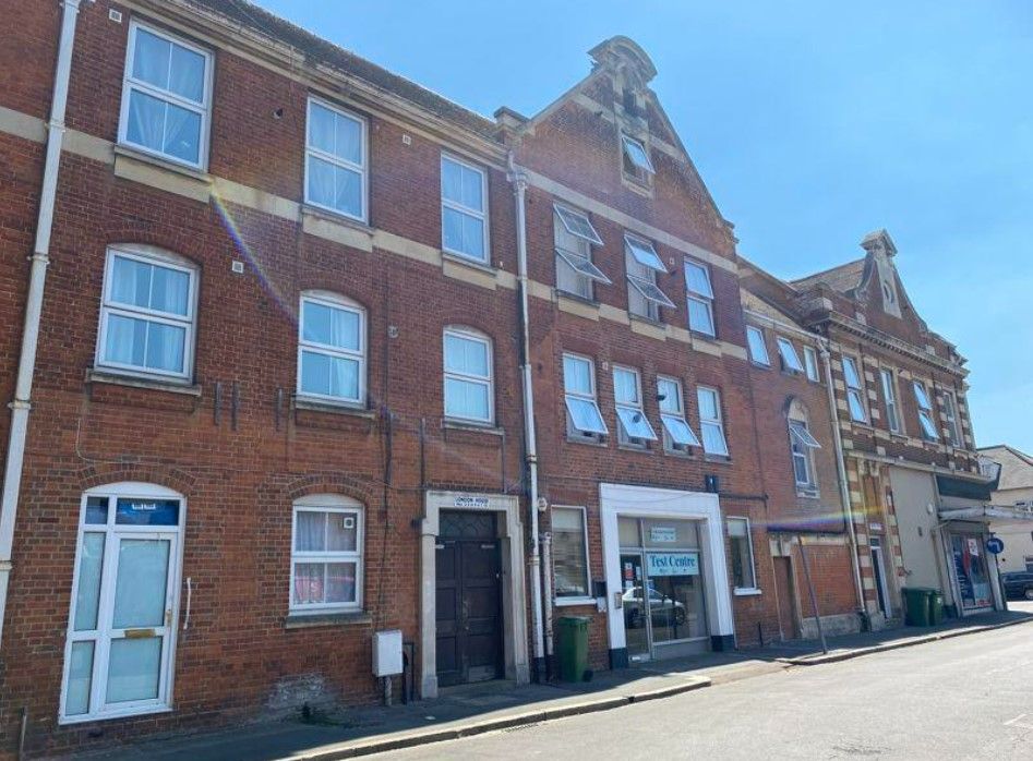 2 bed terraced house for sale in Pickford Street, Aldershot GU11 Zoopla