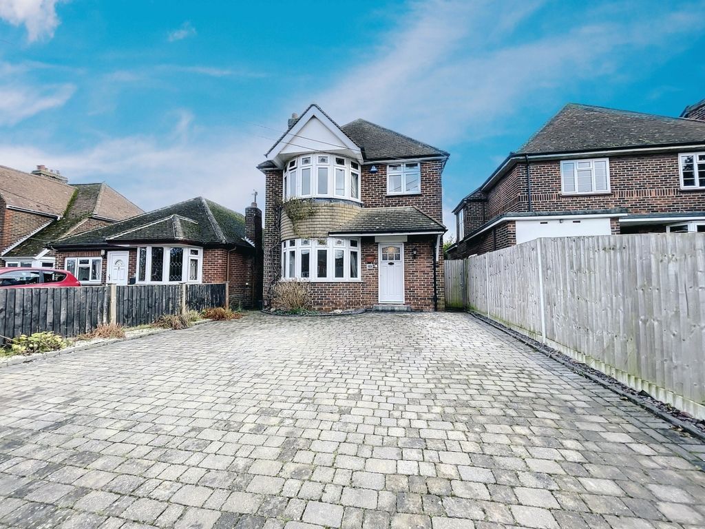 4 bed detached house for sale in Birling Road, Snodland ME6 Zoopla